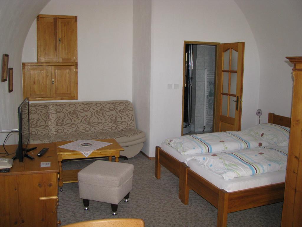 Penzion 102 Pardubice Ngoại thất bức ảnh